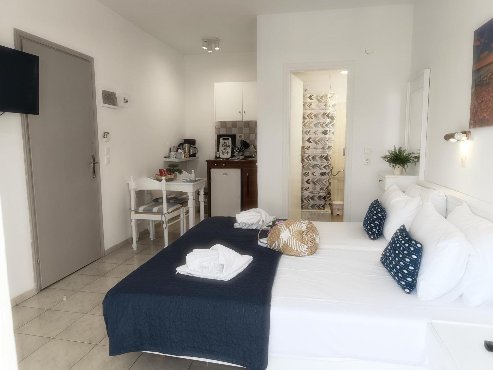 Nautilus & Apartment Rhodes City